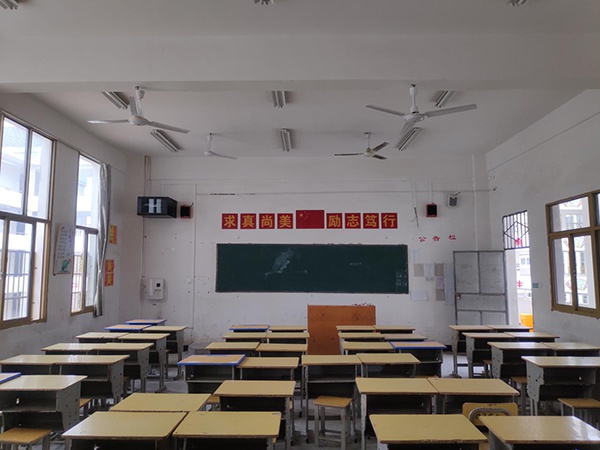 瑞金红井小学